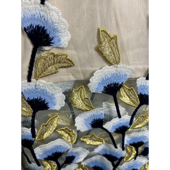 The Clothing Company Floral Embroidered Mesh Pencil Skirt Women's Size Small - Picture 9 of 10